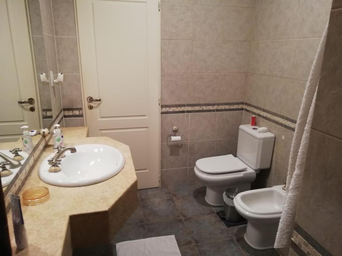 Casa Con Pileta Entre Bodegas Y Viñedos - Habitación Con Baño En Habitación en casa particular *