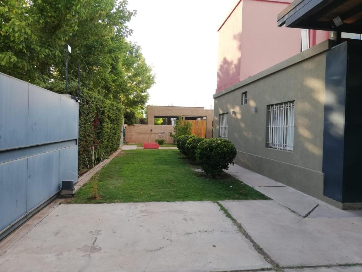 Praderas Con Piscina - Con Bano En - Zona Entre Bodegas Y Vinedos Homestay