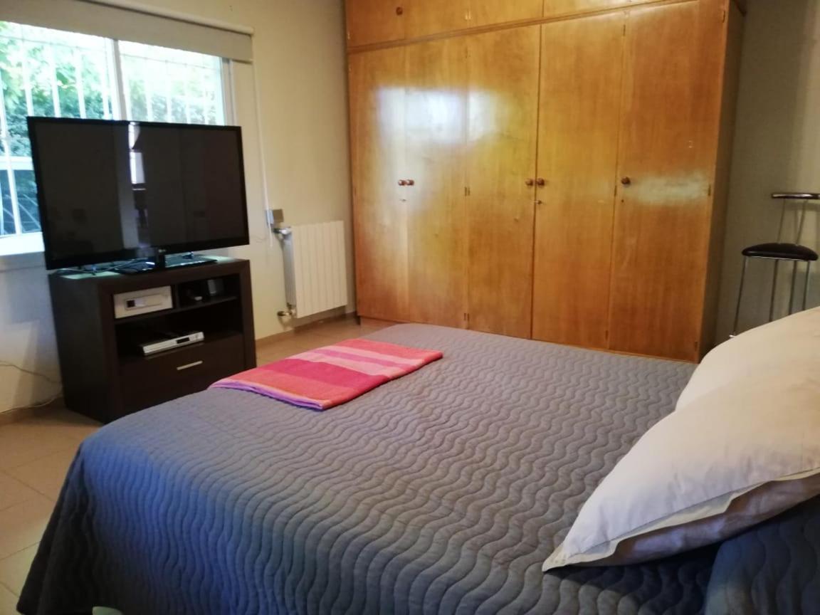 Praderas Con Piscina - Con Bano En - Zona Entre Bodegas Y Vinedos Homestay